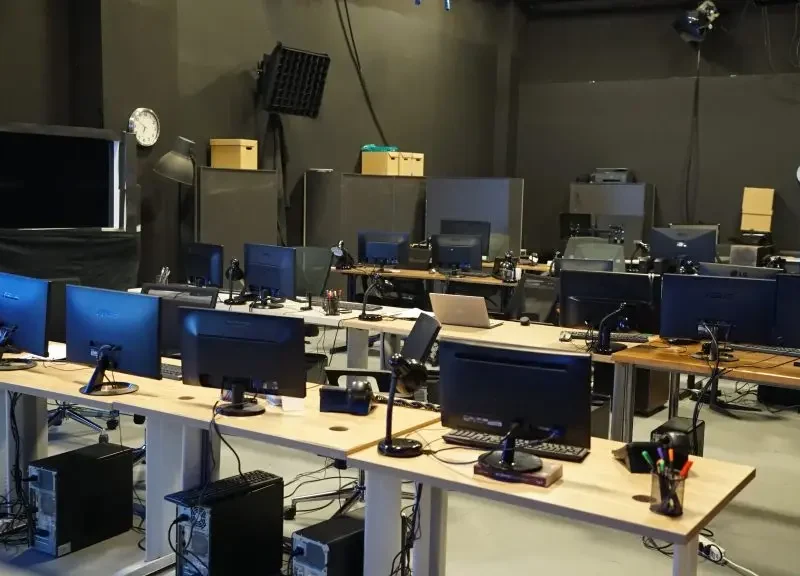 Istanbul Studio 1 in Media City Facility Transforms into High-Tech Hub for AJ-TV Channel documentary production